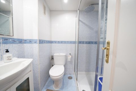 Apartamento en venta en Alicante, España 3 dormitorios, 156 m2 No. 180105 - foto 6