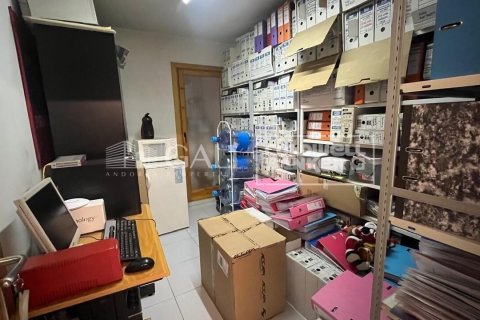 Büro zur Miete in Principado De Andorra (Ninguna Poblacion Tiene C.P.), Lleida, Spanien 232 m2 Nr. 160505 - Foto 18