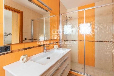 Dom w Platja D'aro, Girona, Hiszpania 7 sypialni, 520 mkw. nr 176831 – zdjęcie 21
