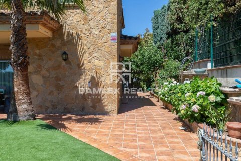 Dom w Platja D'aro, Girona, Hiszpania 7 sypialni, 520 mkw. nr 176831 – zdjęcie 28