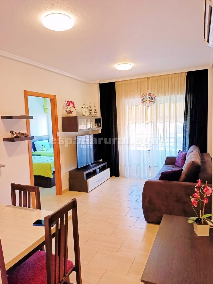 Apartment à Torrevieja, Alicante, Espagne 2 chambres, 71 m2 No. 184047