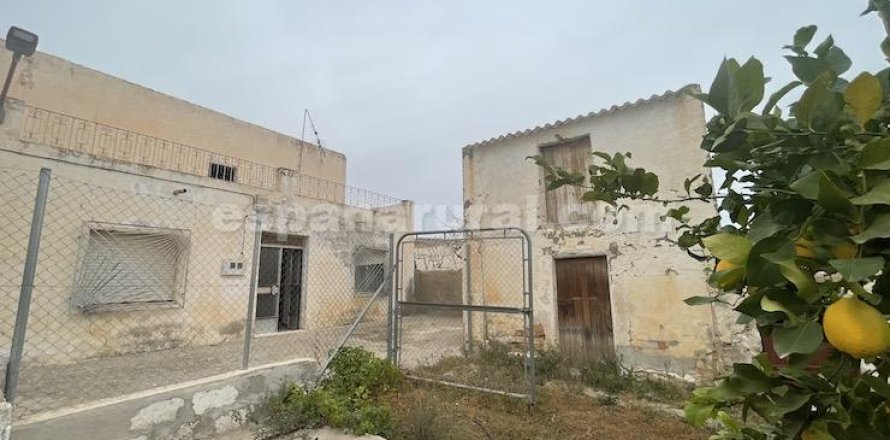 House in Albox, Almeria, Spain 3 bedrooms, 120 sq.m. No. 184048