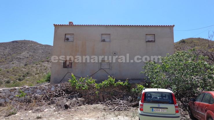 Hus i Lubrin, Almeria, Spanien 6 sovrum, 212 kvm. Nr. 184042