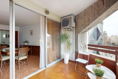 Apartament w Valencia, Hiszpania 4 sypialnie, 125 mkw. nr 146317 – zdjęcie 2