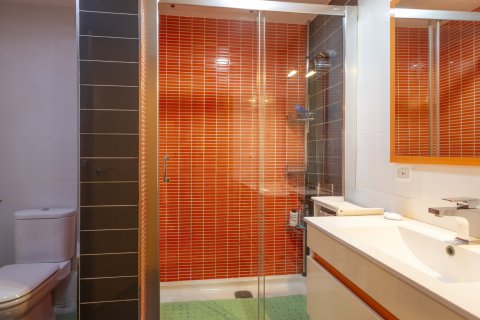 Apartament w Mislata, Valencia, Hiszpania 3 sypialnie, 123 mkw. nr 146318 – zdjęcie 27