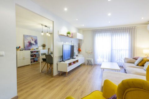 Apartament w Mislata, Valencia, Hiszpania 3 sypialnie, 123 mkw. nr 146318 – zdjęcie 1