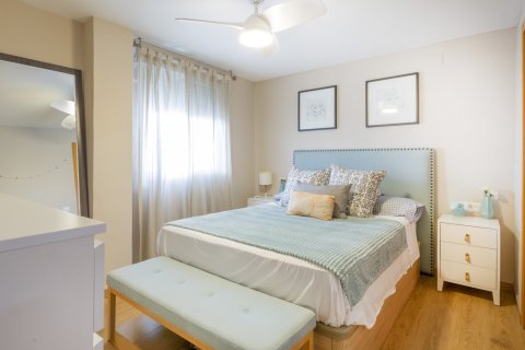 Apartament w Mislata, Valencia, Hiszpania 3 sypialnie, 123 mkw. nr 146318 – zdjęcie 23