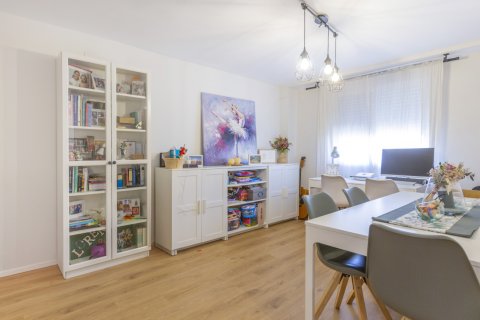 Apartament w Mislata, Valencia, Hiszpania 3 sypialnie, 123 mkw. nr 146318 – zdjęcie 3