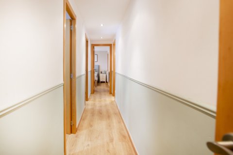 Apartament w Mislata, Valencia, Hiszpania 3 sypialnie, 123 mkw. nr 146318 – zdjęcie 17