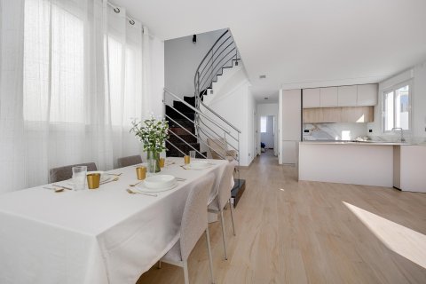 Willa w Torrevieja, Alicante, Hiszpania 3 sypialnie, 120 mkw. nr 146320 – zdjęcie 10