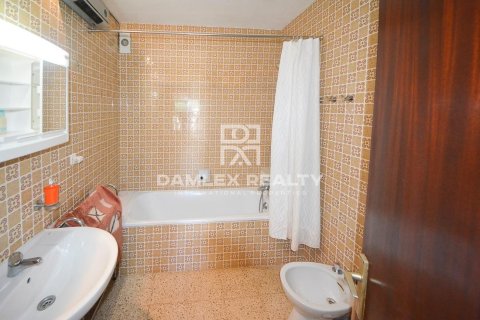 Talo myytävänä Lloret de Mar, Girona, Espanja, 10 makuuhuonetta, 500 m2 No. 176865 - kuva 24