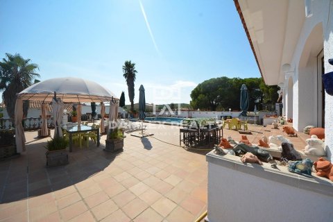 Talo myytävänä Lloret de Mar, Girona, Espanja, 10 makuuhuonetta, 500 m2 No. 176865 - kuva 9