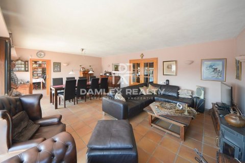 Talo myytävänä Lloret de Mar, Girona, Espanja, 10 makuuhuonetta, 500 m2 No. 176865 - kuva 4