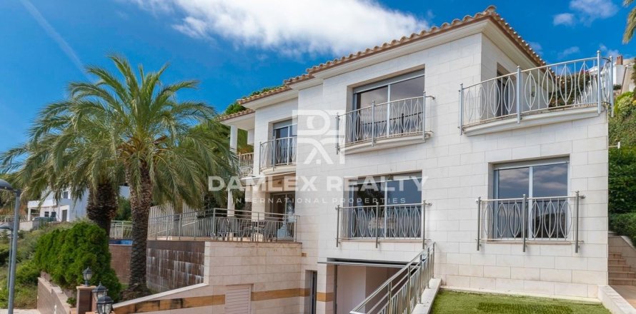 Willa w Lloret de Mar, Girona, Hiszpania 3 sypialnie, 320 mkw. nr 176869
