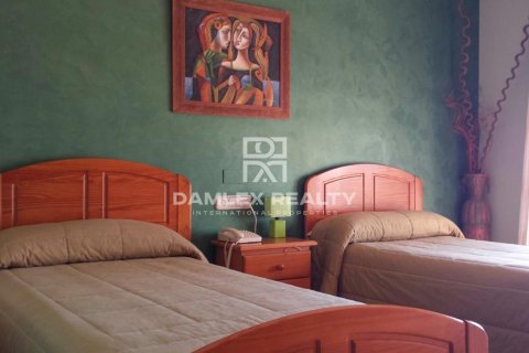 Dom w Lloret de Mar, Girona, Hiszpania 5 sypialni, 340 mkw. nr 176870 – zdjęcie 4