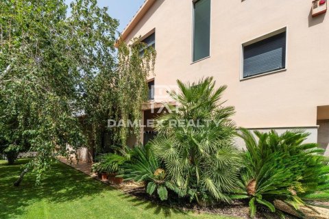 Dom w Lloret de Mar, Girona, Hiszpania 8 sypialni, 507 mkw. nr 176871 – zdjęcie 2