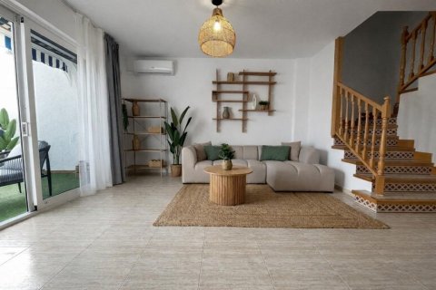 Villetta a schiera in vendita a Dehesa De Campoamor, Alicante, Spagna 3 camere da letto, 99 mq. N° 195701 - foto 6