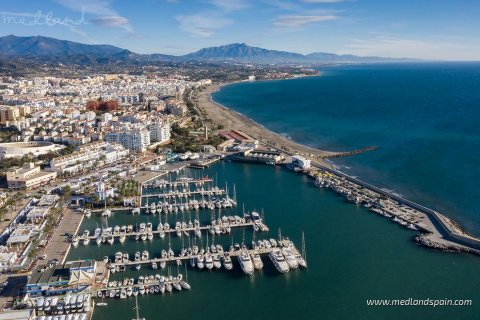 Apartment for sale Estepona, Malaga, Spain 3 bedrooms, 137 sq.m. No. 108944 - photo 14