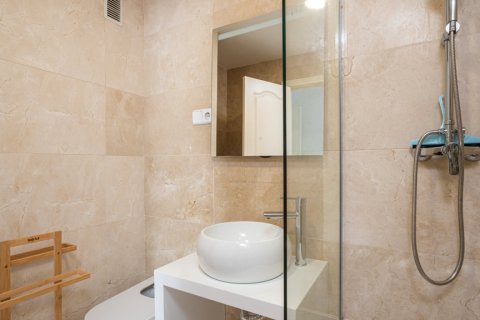Apartamento en alquiler en Marbella, Málaga, España 2 dormitorios, 80 m2 No. 173784 - foto 6