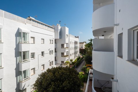 Apartamento en alquiler en Marbella, Málaga, España 2 dormitorios, 80 m2 No. 173784 - foto 9