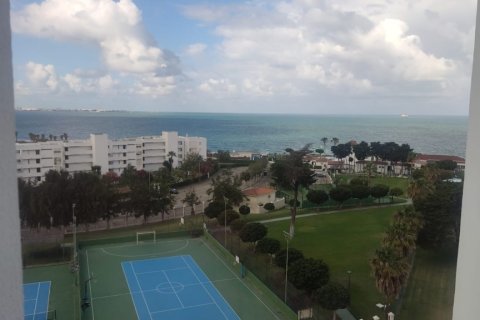 Apartamento en alquiler en El Puerto de Santa María, Cádiz, España 4 dormitorios, 178 m2 No. 173785 - foto 3