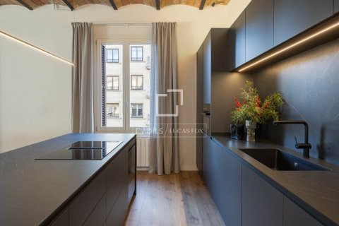 Wohnung zum Verkauf in Barcelona, Spanien 4 Schlafzimmer, 231 m2 Nr. 150750 - Foto 4