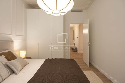 Wohnung zum Verkauf in Barcelona, Spanien 4 Schlafzimmer, 231 m2 Nr. 150750 - Foto 17