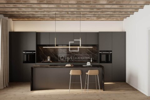 Lägenhet till salu i Barcelona, Spanien 4 sovrum, 231 kvm. Nr. 150750 - foto 3