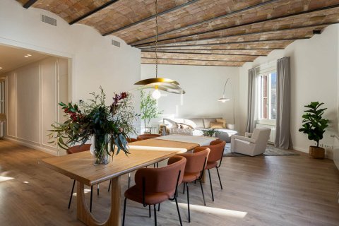 Квартира в Барселона, Испания 4 спальни, 231м2 №150750