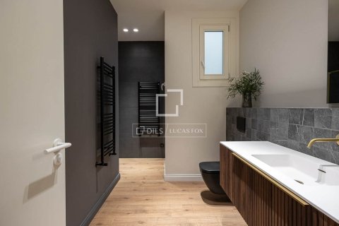 Wohnung zum Verkauf in Barcelona, Spanien 4 Schlafzimmer, 231 m2 Nr. 150750 - Foto 20