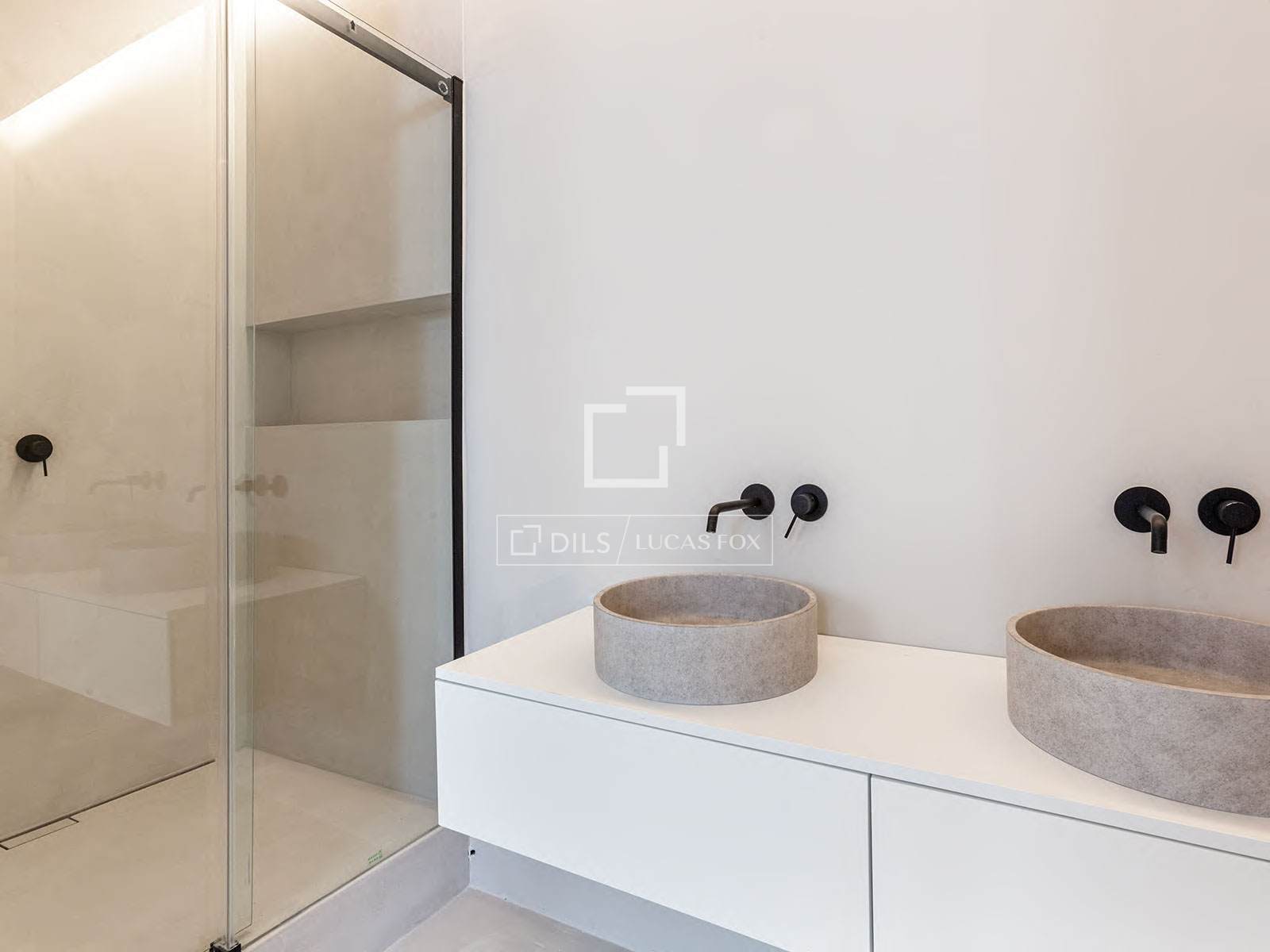 Huoneisto Barcelona, Espanja 3 makuuhuonetta, 133 m2 No. 150748