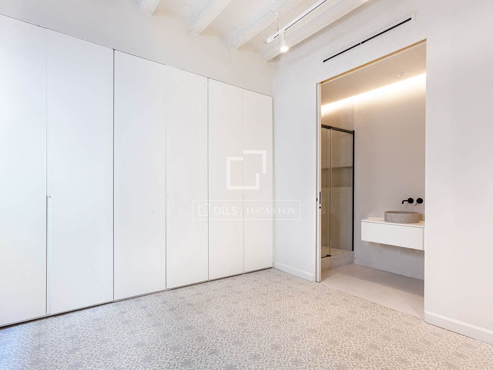 Huoneisto Barcelona, Espanja 3 makuuhuonetta, 133 m2 No. 150748