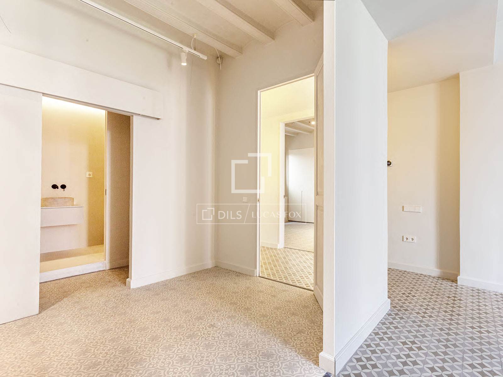 Huoneisto Barcelona, Espanja 3 makuuhuonetta, 133 m2 No. 150748