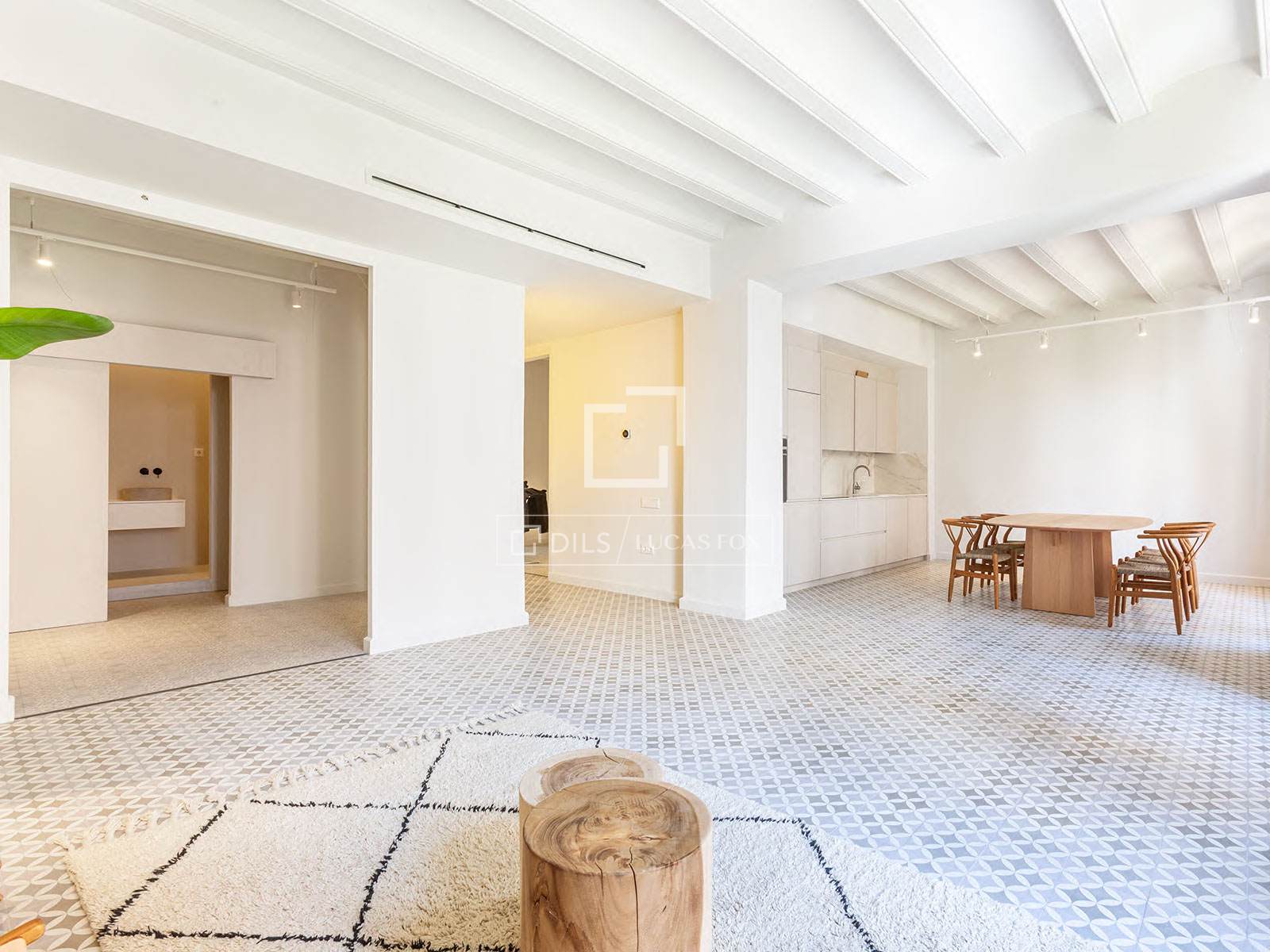 Huoneisto Barcelona, Espanja 3 makuuhuonetta, 133 m2 No. 150748