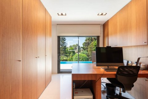 Villa for sale in Bellaterra, Barcelona, Spain 5 bedrooms, 429 sq.m. No. 150754 - photo 27