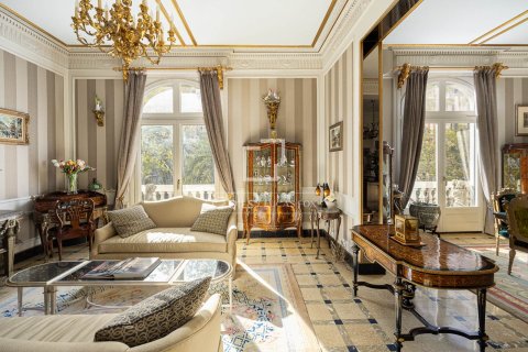 Apartamento en venta en Barcelona, España 4 dormitorios, 273 m2 No. 150751 - foto 3