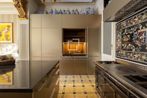 Apartamento en venta en Barcelona, España 4 dormitorios, 273 m2 No. 150751 - foto 10