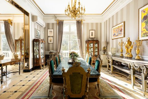 Apartamento en venta en Barcelona, España 4 dormitorios, 273 m2 No. 150751 - foto 2