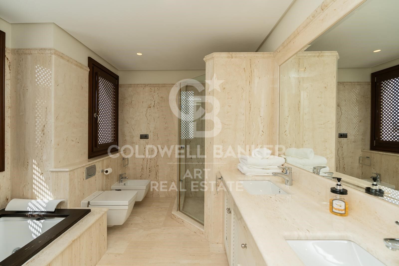 Ático en Estepona, Málaga, España 5 dormitorios, 700 m2 No. 158337