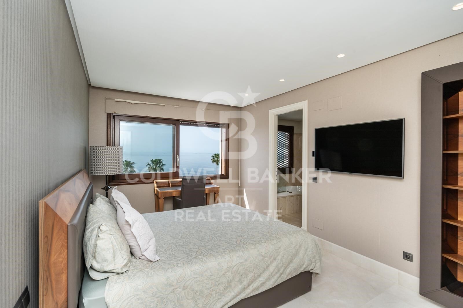 Ático en Estepona, Málaga, España 5 dormitorios, 700 m2 No. 158337