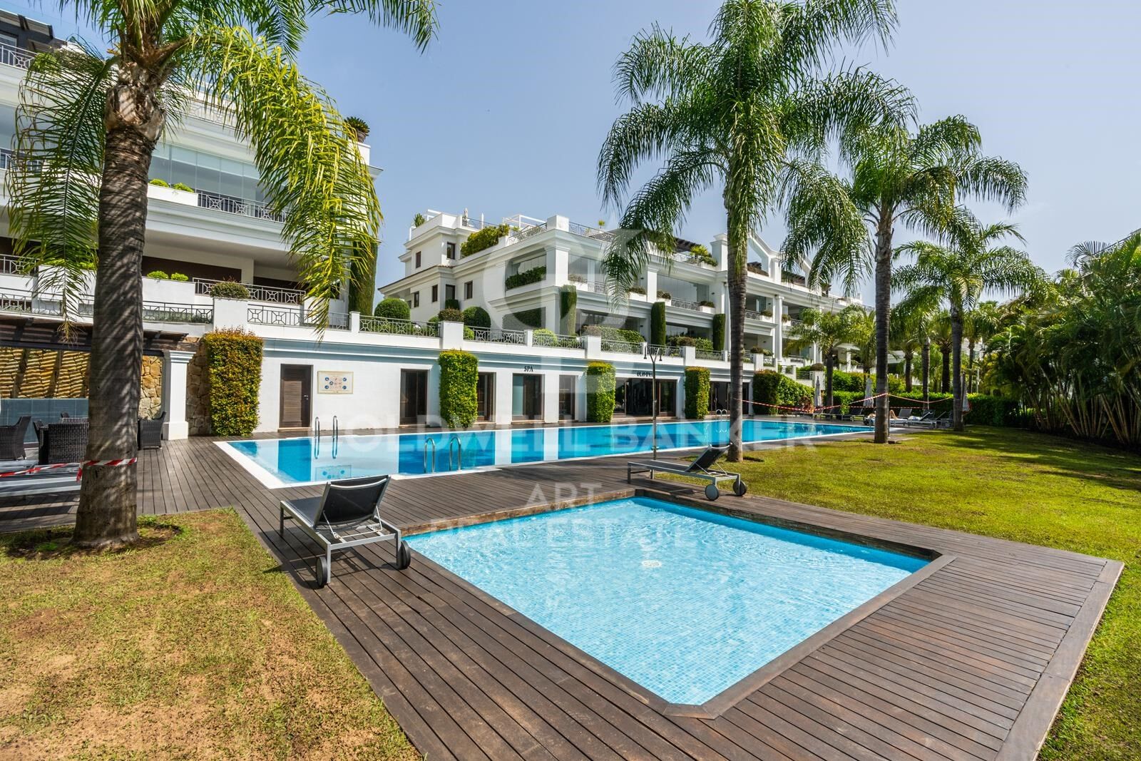 Ático en Estepona, Málaga, España 5 dormitorios, 700 m2 No. 158337