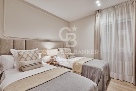 Apartament w Madrid, Hiszpania 3 sypialnie, 122 mkw. nr 158338 – zdjęcie 16
