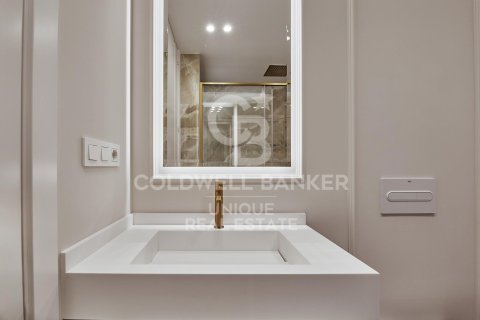 Apartament w Madrid, Hiszpania 3 sypialnie, 122 mkw. nr 158338 – zdjęcie 27