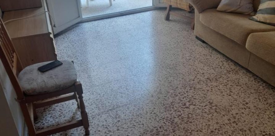 Apartment in Torrevieja, Alicante, Spain 3 bedrooms, 85 sq.m. No. 184214