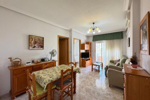 Apartamento en venta en Torrevieja, Alicante, España 2 dormitorios, 62 m2 No. 184217 - foto 15