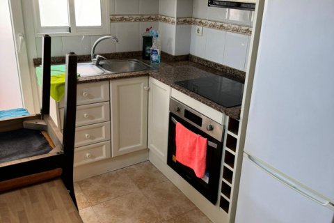 Apartment for sale in Torrevieja, Alicante, Spain 2 bedrooms, 72 sq.m. No. 184213 - photo 17
