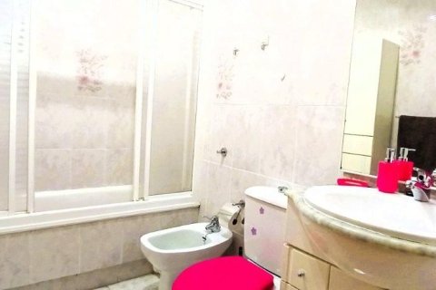 Apartment for sale in Torrevieja, Alicante, Spain 2 bedrooms, 67 sq.m. No. 184216 - photo 10
