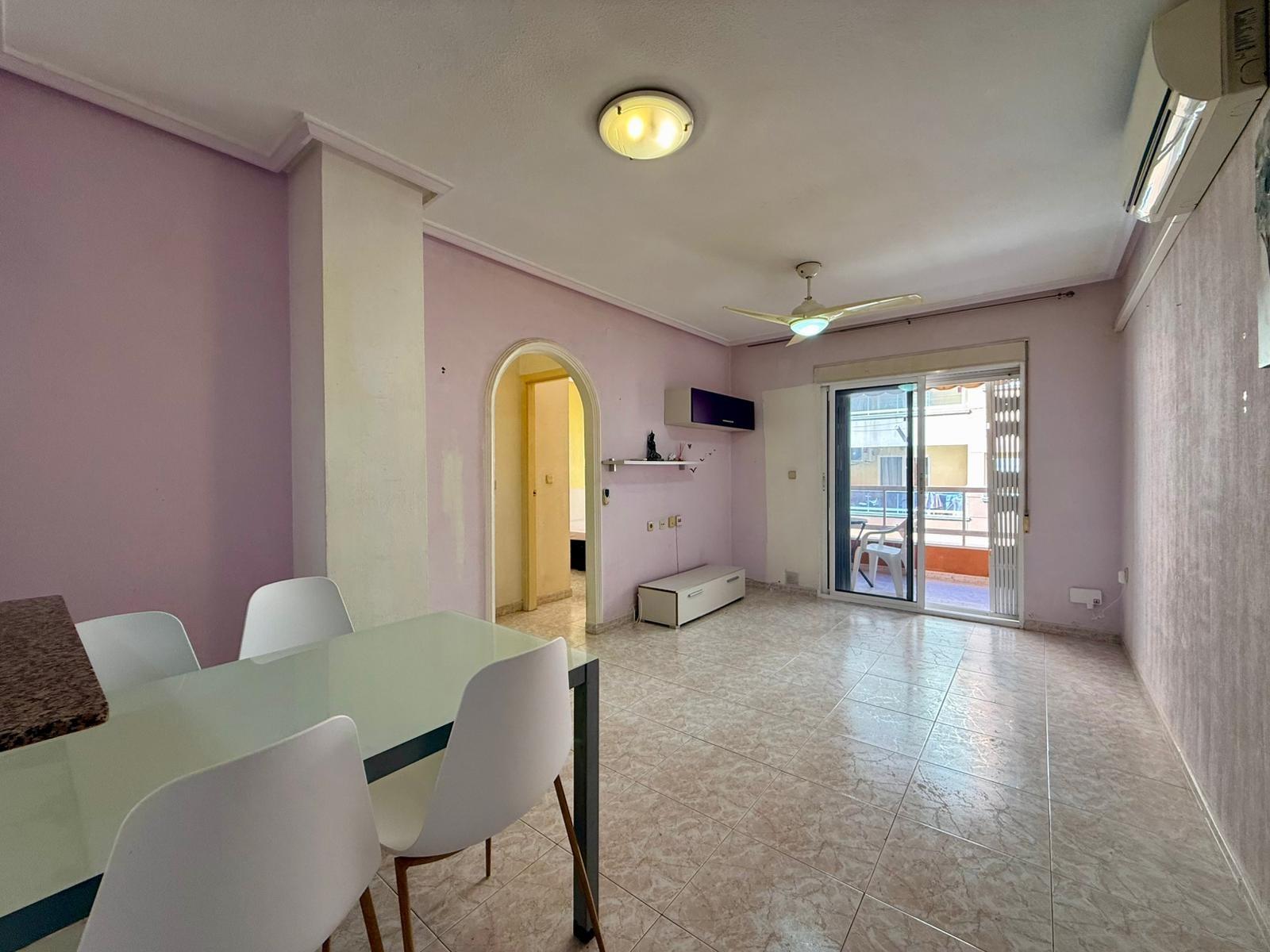 Apartment in Torrevieja, Alicante, Spain 2 bedrooms, 63 sq.m. No. 195178