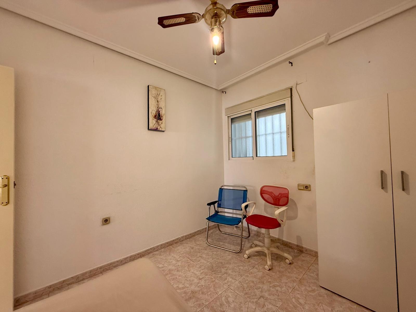 Apartment in Torrevieja, Alicante, Spain 2 bedrooms, 63 sq.m. No. 195178