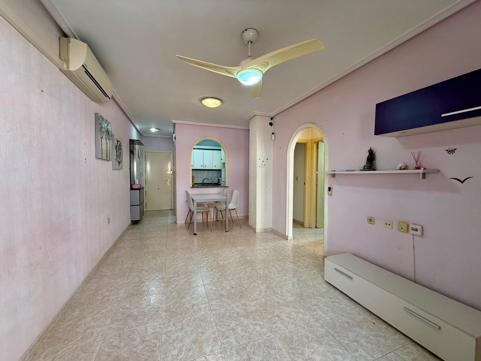 Apartment in Torrevieja, Alicante, Spain 2 bedrooms, 63 sq.m. No. 195178